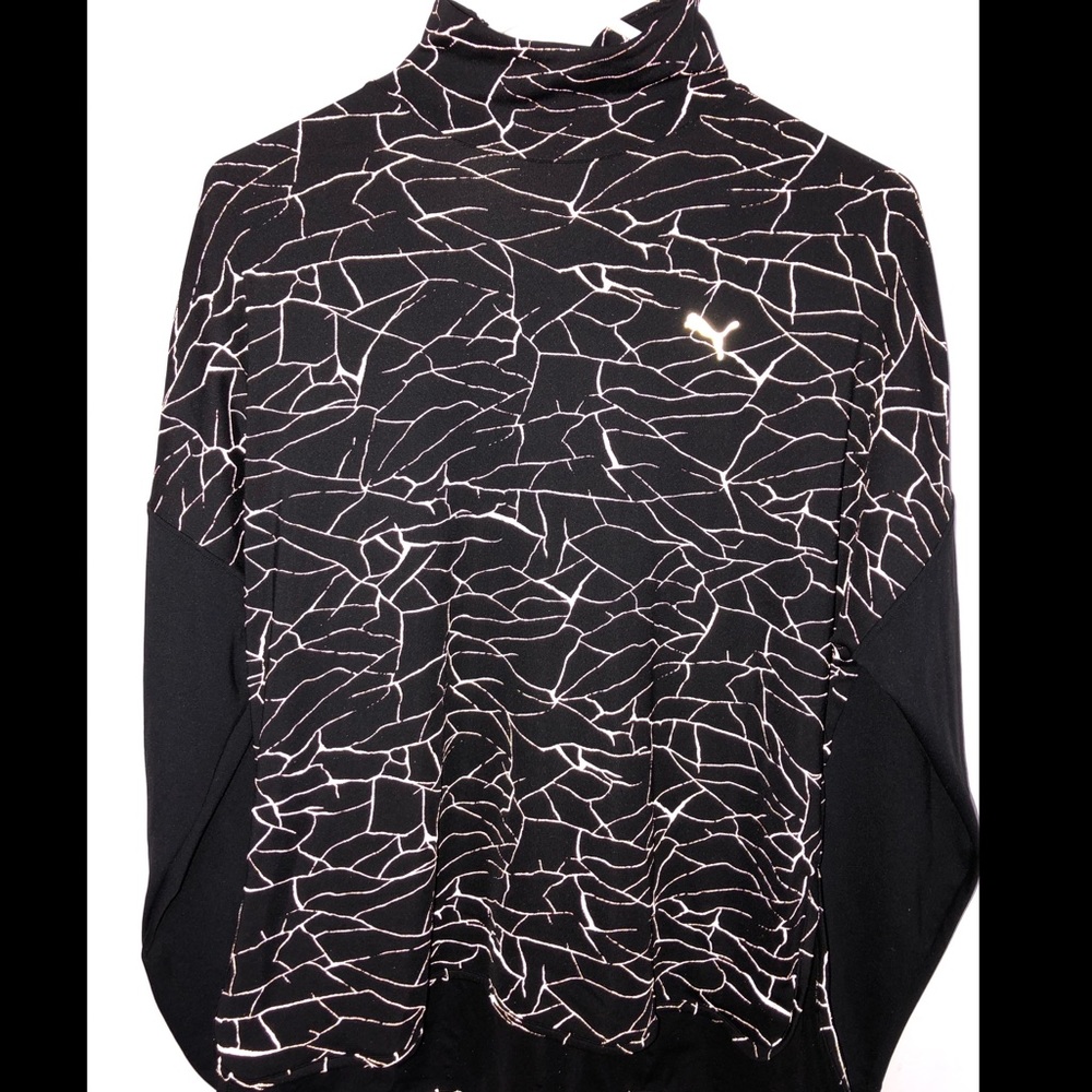 womans SM - reflective , puma pullover sweatshirt